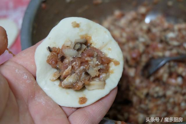 一流的生煎包原来只需这样做,生煎包自己做还是买半成品