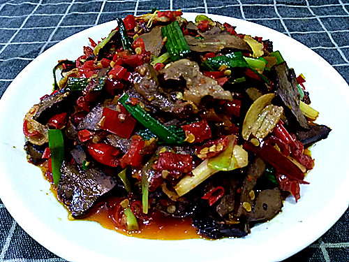 泡椒猪心四川,泡椒猪心的家常做法