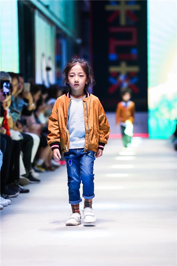 森马服饰和巴拉巴拉是一个公司吗,森马服饰旗下儿童品牌有哪些