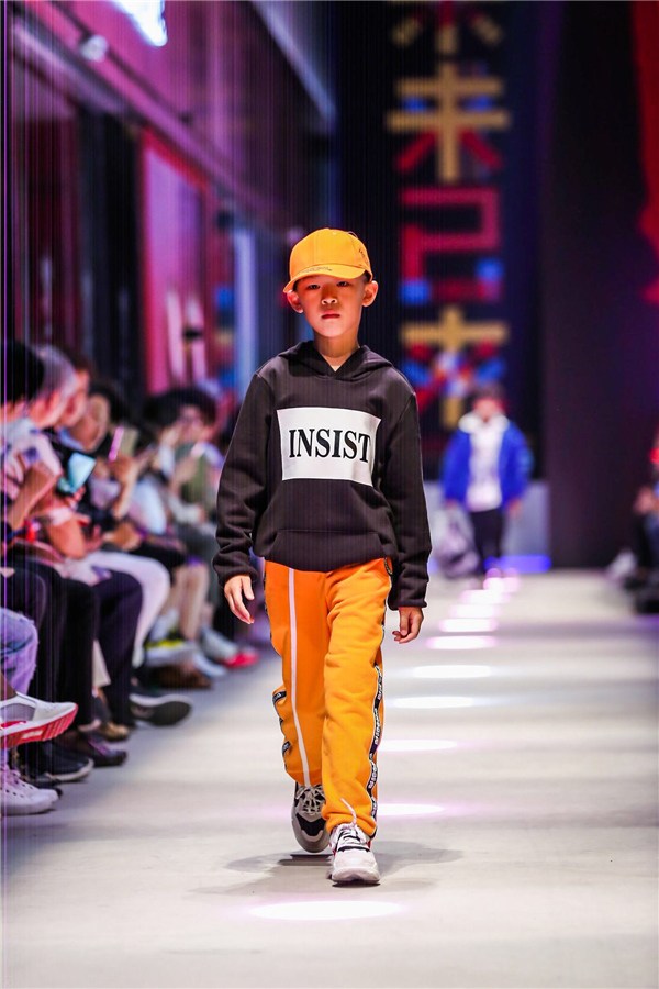 森马服饰和巴拉巴拉是一个公司吗,森马服饰旗下儿童品牌有哪些