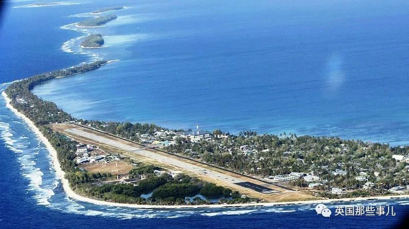 富豪假扮游客去谈生意，一出手就救下这个濒临灭绝的小国家，太魔幻