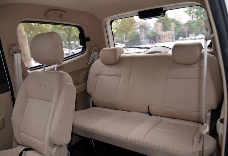 3万多是选择nk800还是450sr,3万多是选宝骏730还是途安