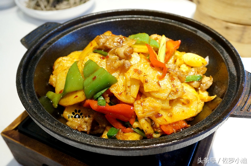 膳待自己，舒享生活，我在嘉和一品舒享一碗粥的小幸福