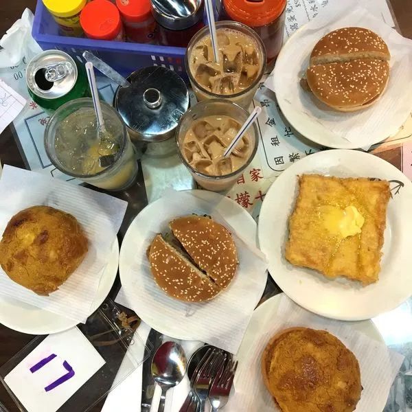 国庆香港旅游机票攻略,香港国庆出行有哪些玩法