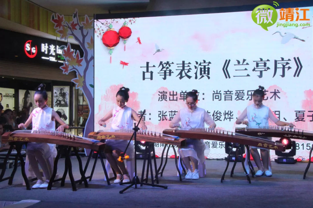 微靖江：这里发生了什么？竟引来近千名靖江人围观！还各种拍照