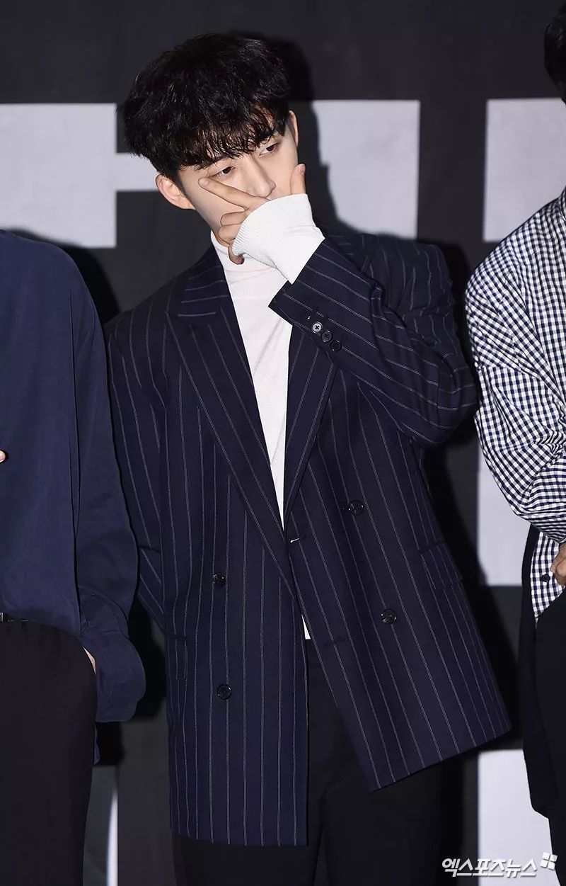 jennie闊╁浗绌挎惌,jennie绌挎惌鎺ㄨ崘