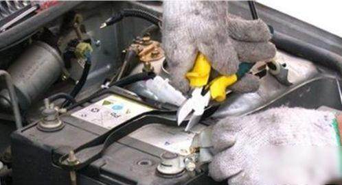 汽车电瓶没电了有啥小妙招,汽车电瓶没电了怎么办小妙招