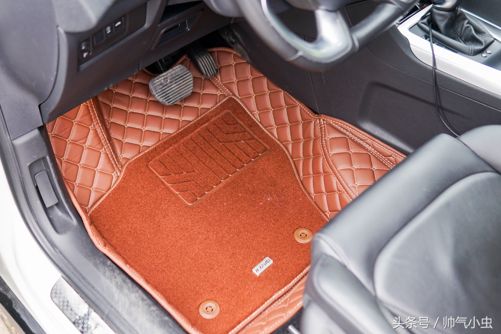 「米车众测」迈未全包围地垫测评：复刻原车结构，双层可拆卸设计