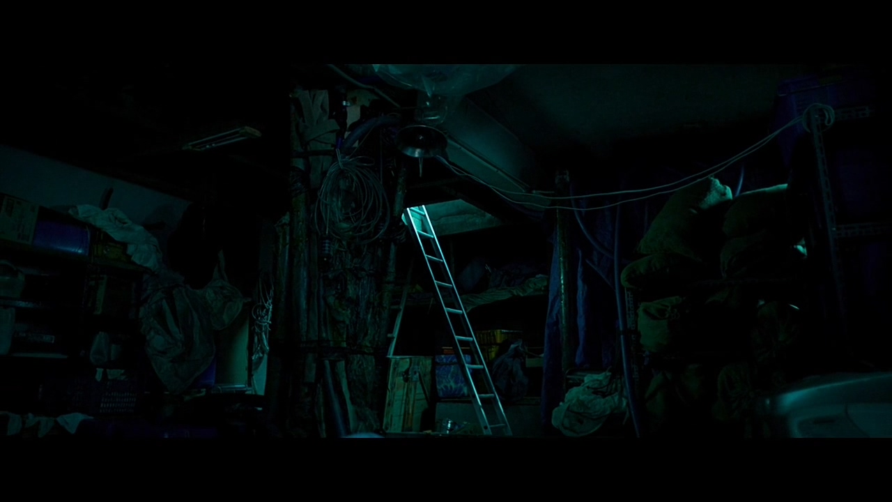 我把妹妹反锁在家，就出门喝酒去了：韩国电影无尿点系列