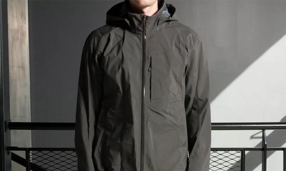 arcteryx被谁收购,arcteryx值得购买吗