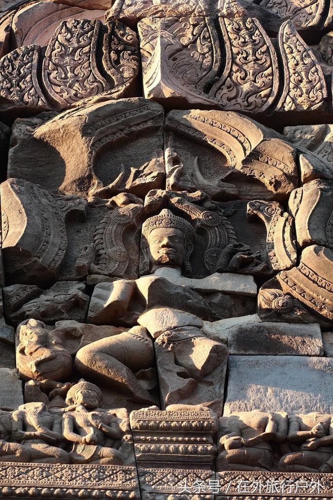 不去普罗旺斯和柬埔寨,千元飞到泰国看最美向日葵田和高棉遗址