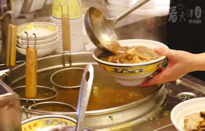 神话！天津河东万达因为这家店开业，竟然取消楼层观光小火车！