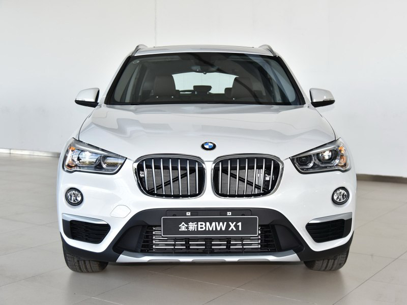 华晨宝马x1提车作业,2022款宝马x1车主提车
