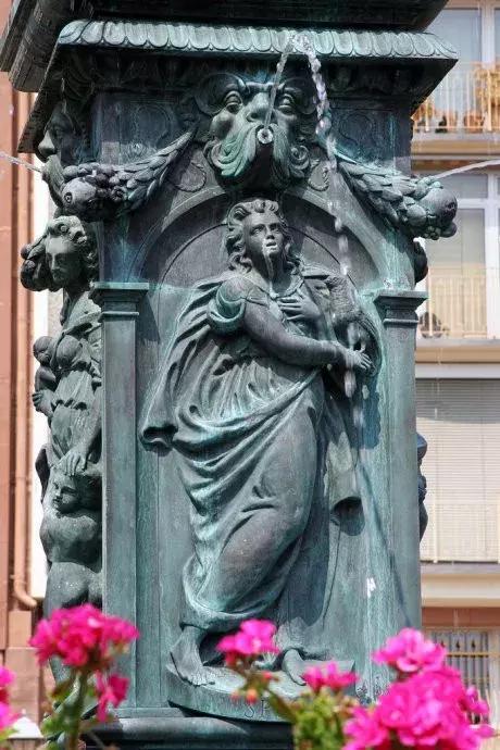 最具有古典风情的自驾秘境！遍地都是美景，浪漫不输巴黎！