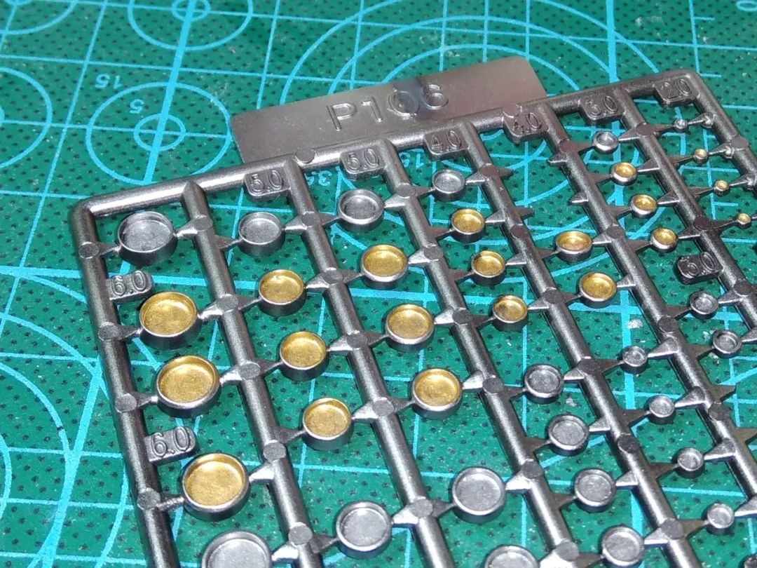 高达透明件怎么喷涂,高达透明件怎么喷消光