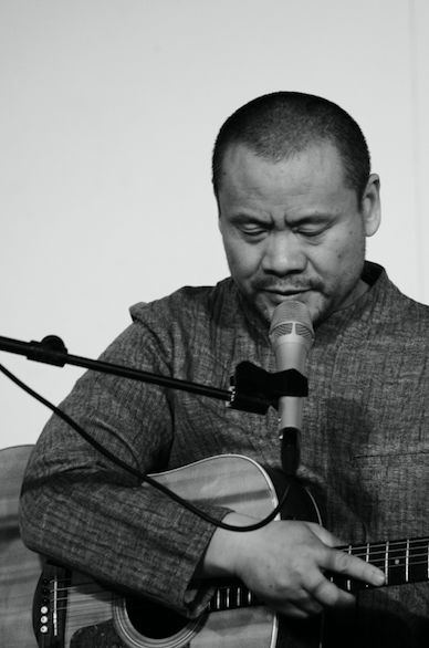 他一首《彼此问候》，温暖了我好多年