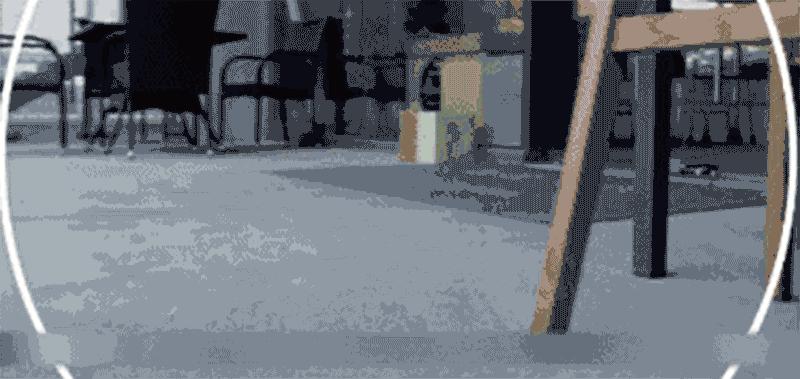 「小蟹趣玩」行李箱自动跟着你走，炫酷！