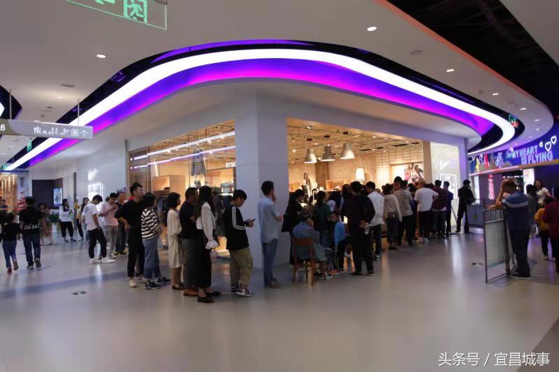 揽客80万人次，销售1.8亿元新国贸十一黄金周刷新多项纪录