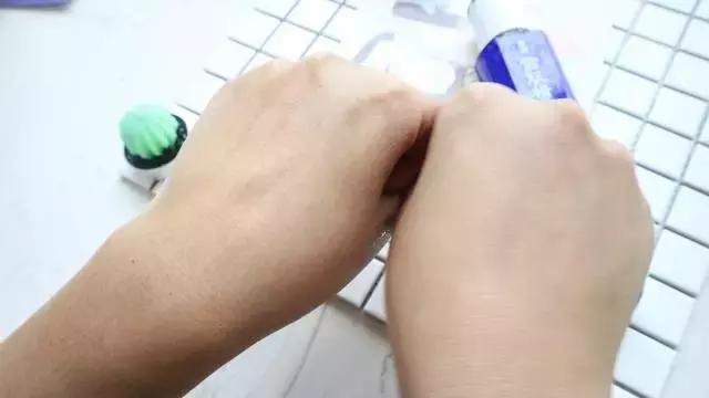 雪肌精护肤有依赖么,雪肌精酒精味很重对皮肤好吗