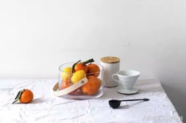 秋冬干燥起皮怎么补水呢,干燥的皮肤怎么变滋润