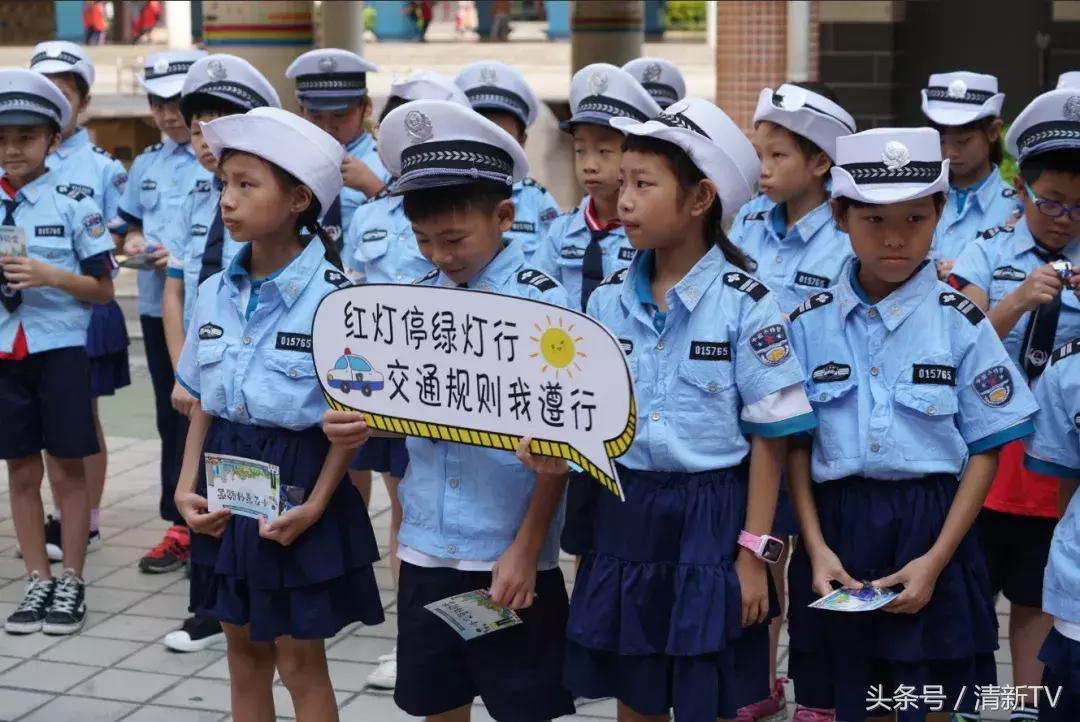 小学生当交警感受,成为交警