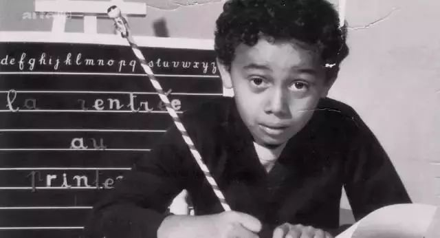 christian louboutin中文叫什么 (christian louboutin怎么读)