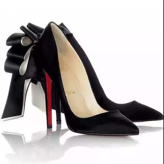 christian louboutin中文叫什么 (christian louboutin怎么读)