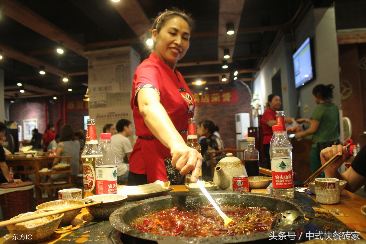 老厨师自制火锅底料,超详细火锅底料炒制教程