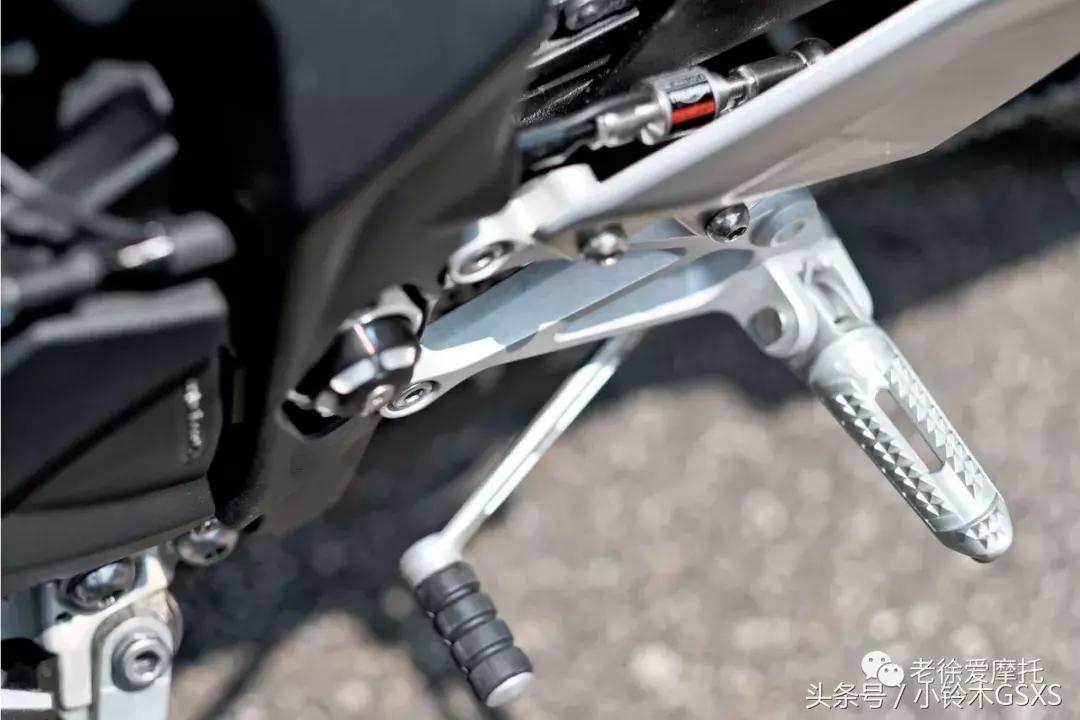 凯旋streettriple765rs评测,凯旋765rs新老款对比