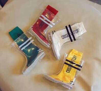 你“嗤之以鼻”的雨靴，其实是潮娃们最想要的礼物