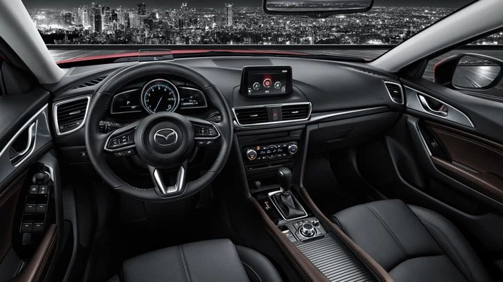 全新一代2024款马自达昂克赛拉,2017款马自达昂克赛拉三厢评测