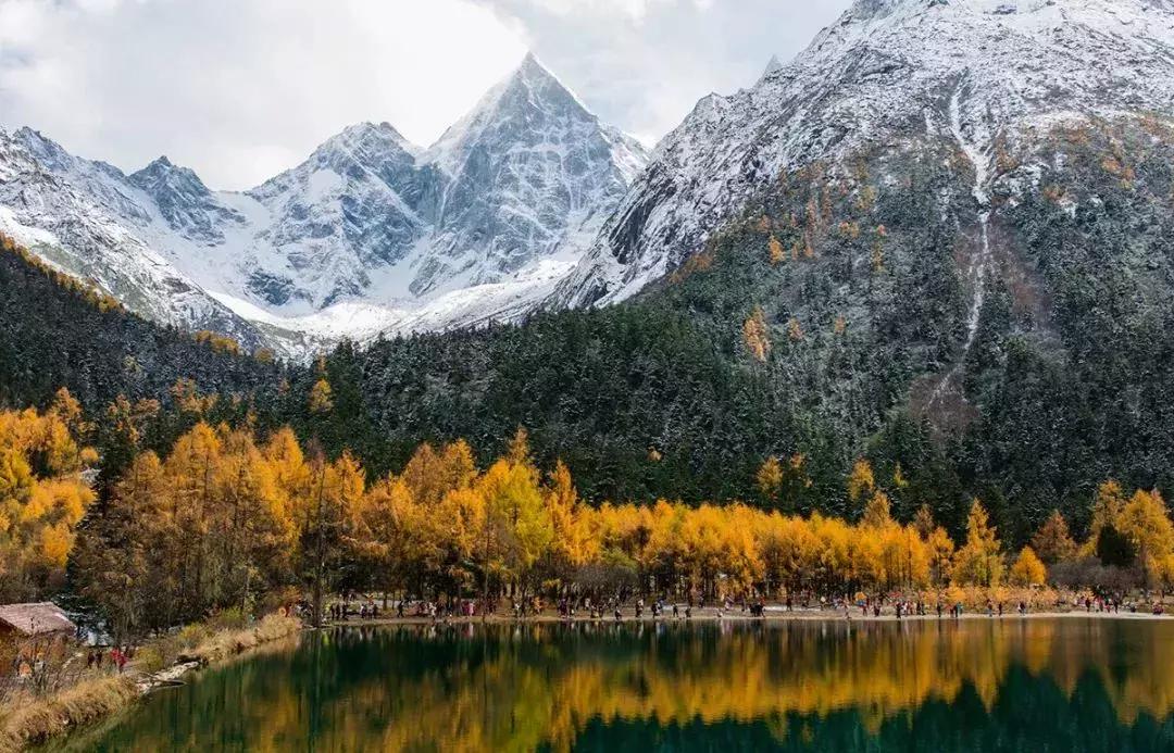 10月新低！广州出发机票仅180块！坐飞机玩转抖音最火网红地