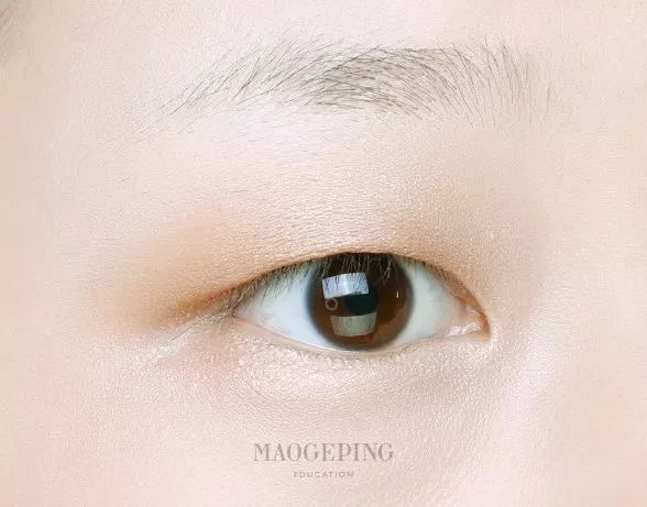 单眼皮不画眼线只画眼影好看吗,同样的单眼皮为啥觉得你的好看