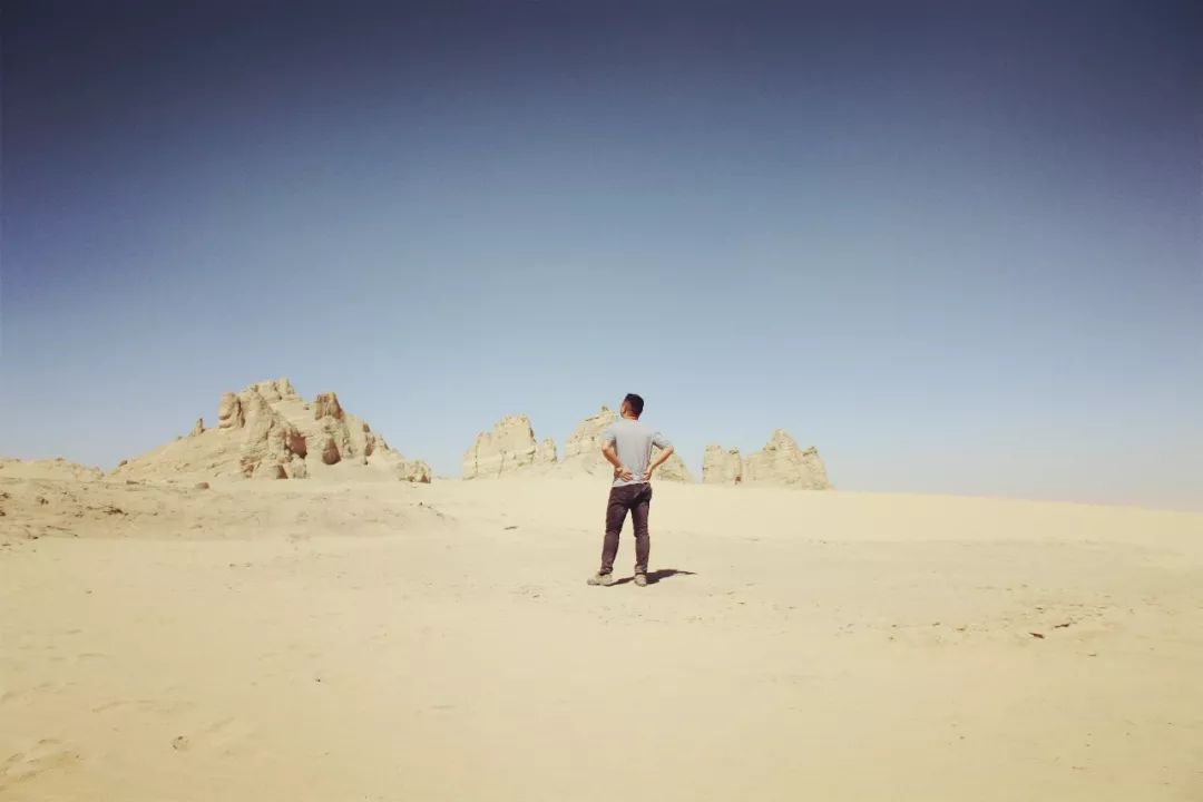 “失联”的2天里，车叔竟完成对美式皮卡生活的所有幻想