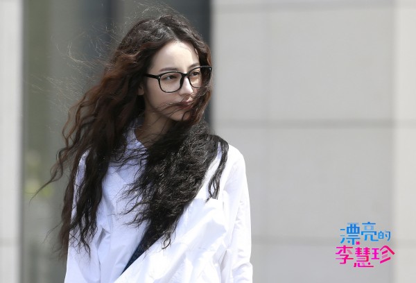 “金鹰女神”迪丽热巴，做好演员一辈子的事