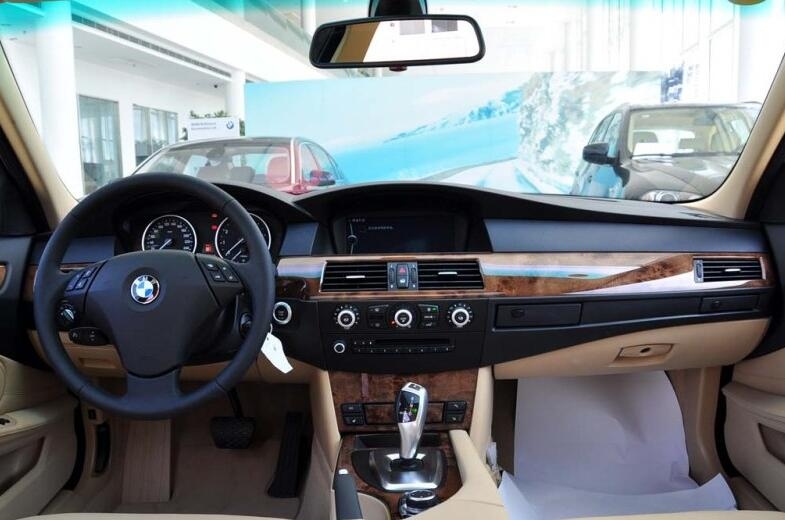 10年11款宝马5系,二手宝马5系和新帕萨特怎么选