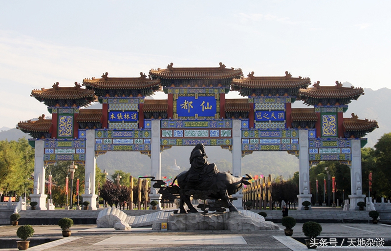 天地大美而不言四时明法而不议,天地大美而不言