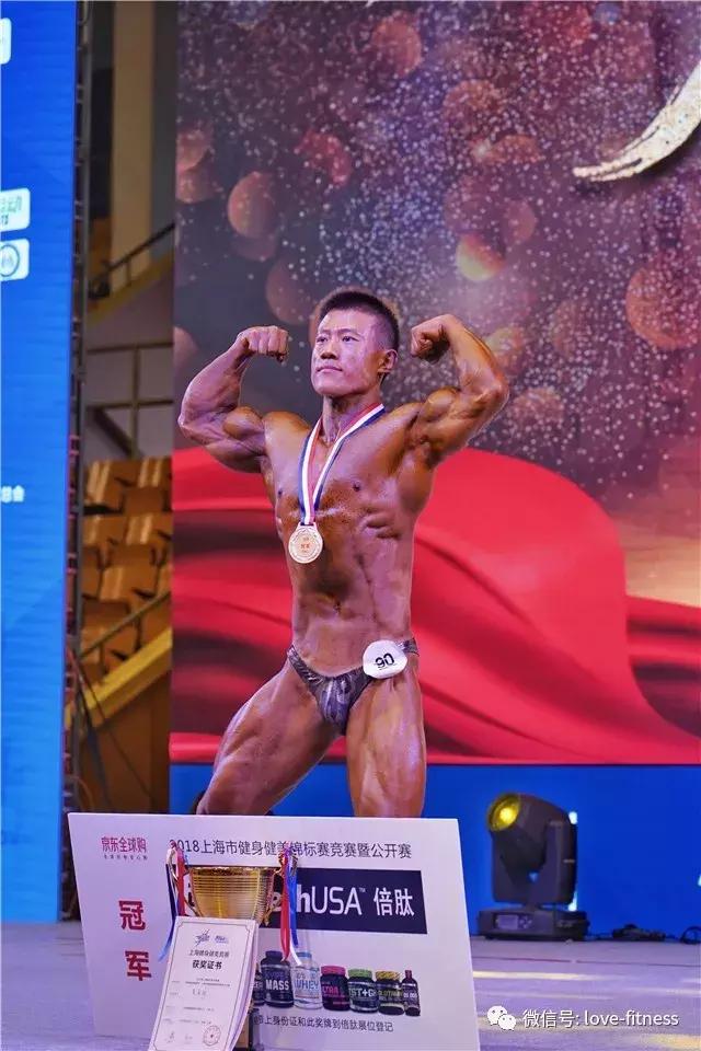 70kg卧推105kg深蹲140kg硬拉160kg,深蹲硬拉卧推共300公斤什么水平