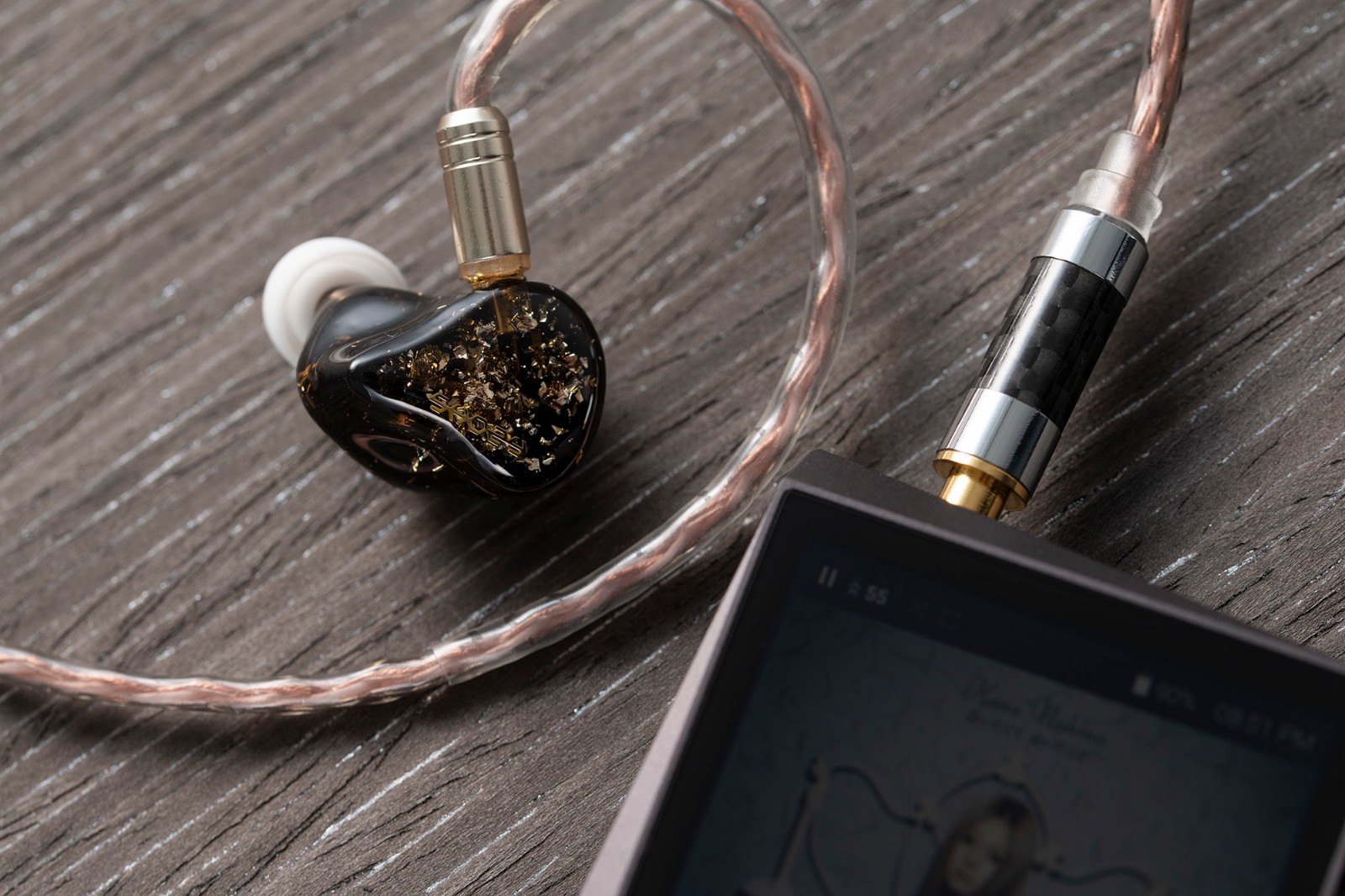 水黄鹂hifi版对比森韵乌金,森韵乌金耳机怎样