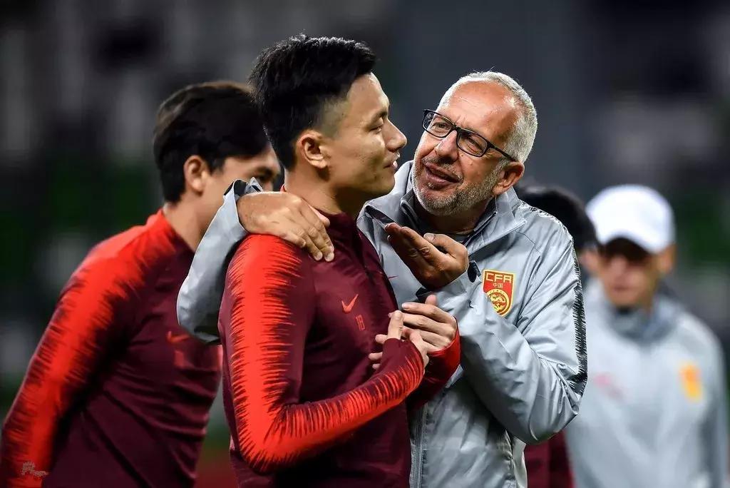 里皮在国足的高光时刻,里皮和国足意难平的时刻