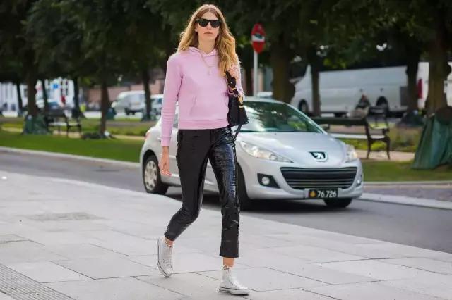 秋天怎么穿时髦又有气质,今年秋天最流行的搭配