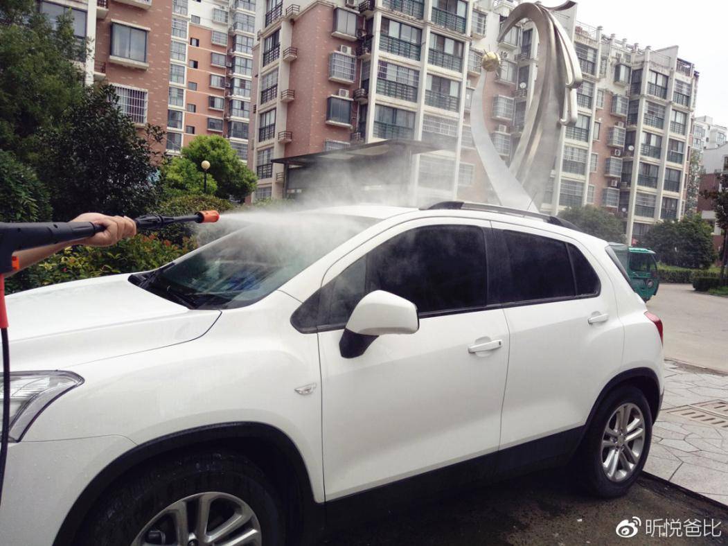 洗车机商用2000块钱左右,洗车小型机器多少钱一台