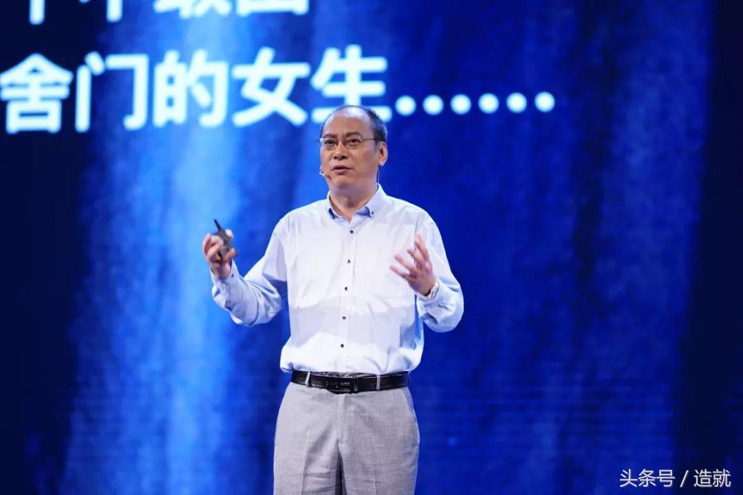 性骚扰是一种罪吗,性骚扰和侵犯人格权侮辱罪