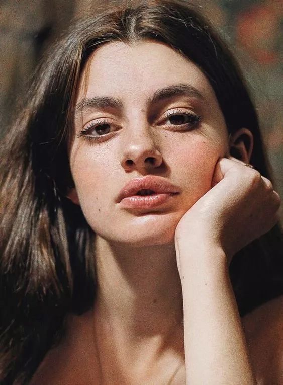 就算抢到了脱销的黑科技卷发棒又怎样？也拯救不了你的一头糟发！