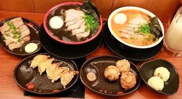 在日本排队吃拉面,天津排名前三的拉面