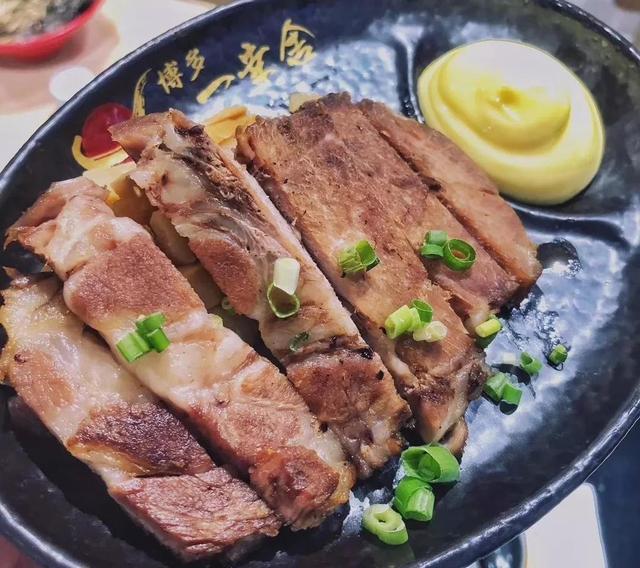 在日本排队吃拉面,天津排名前三的拉面