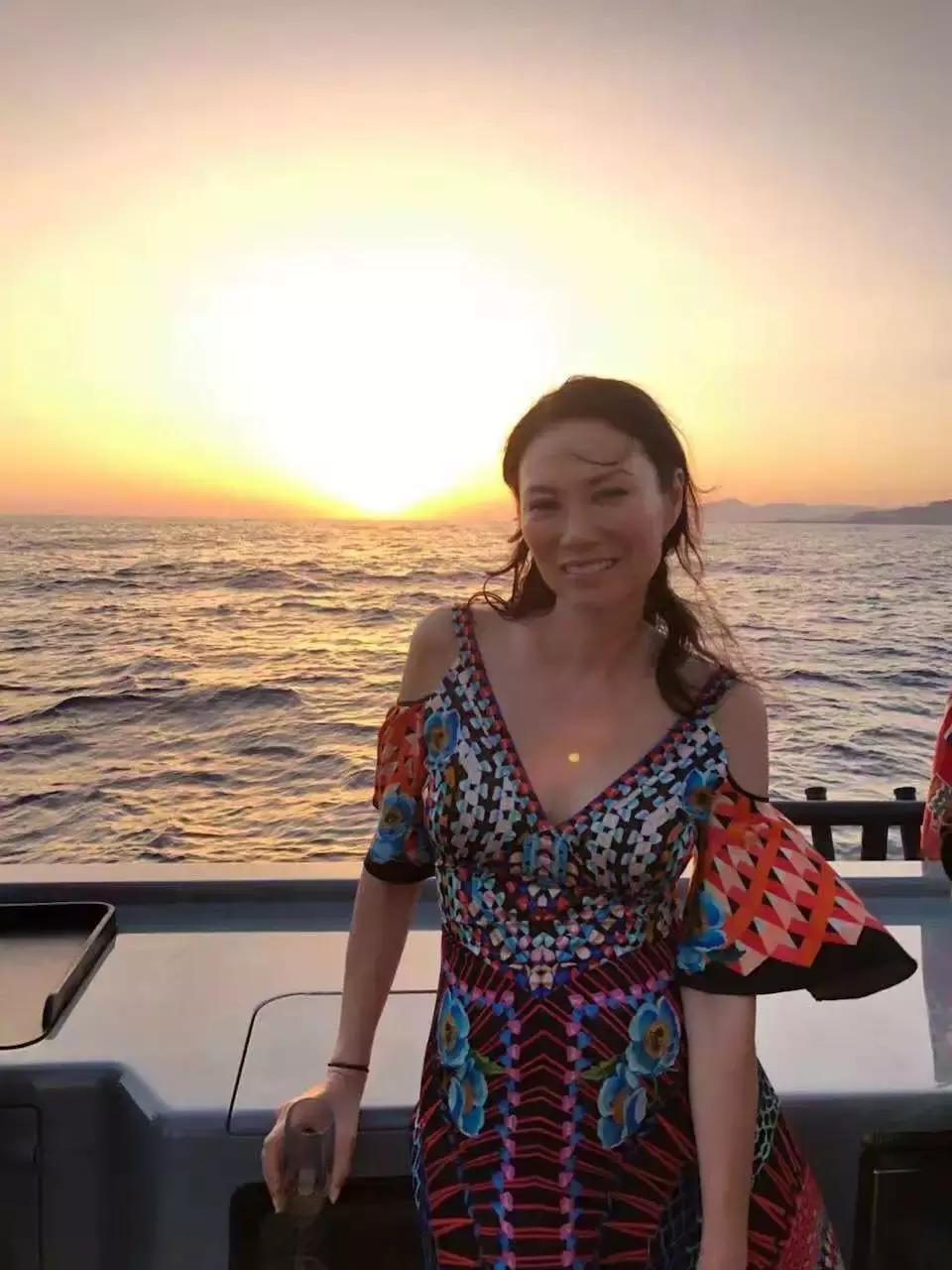 邓文迪黑暗历史,邓文迪为何越来越厉害