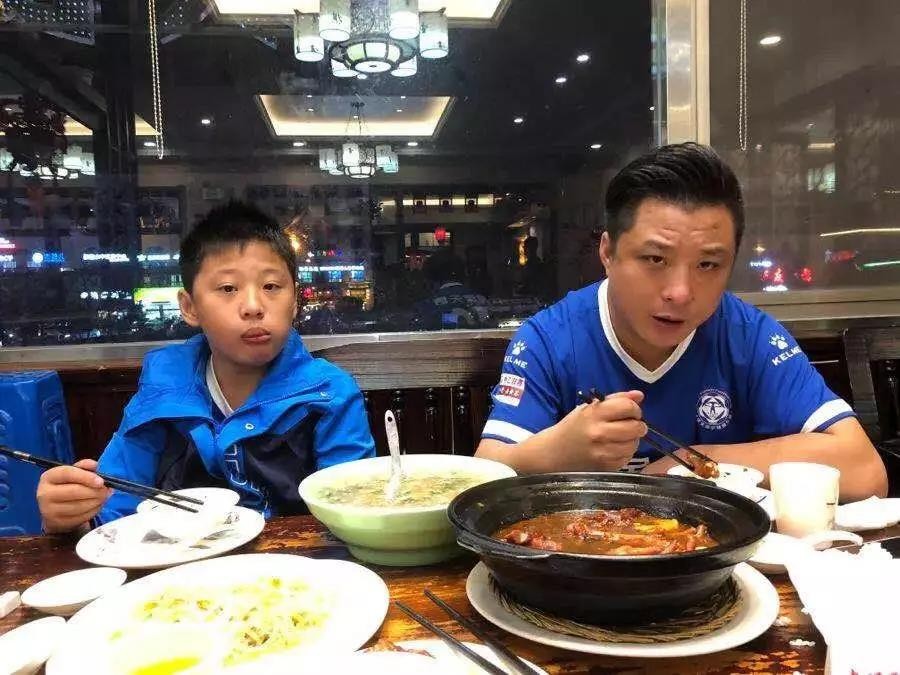 秋日中的一抹紫色,秋日里的一抹嫩绿