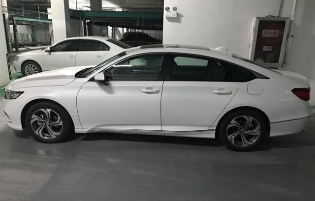 十代雅阁车主用车真实感受,22万公里的八代雅阁