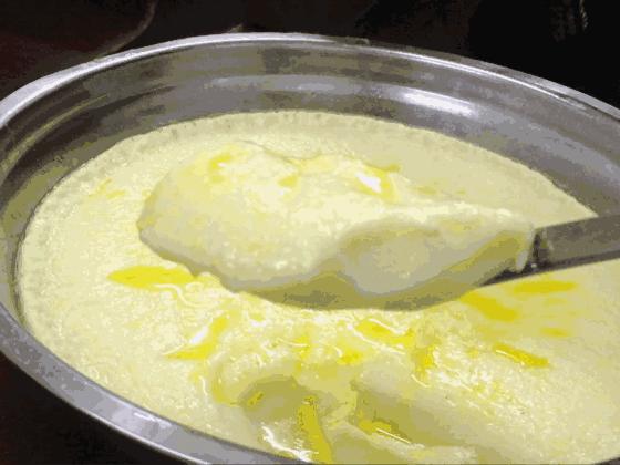 这家馄饨店吃起脆感十足,这家馄饨店回头客超多